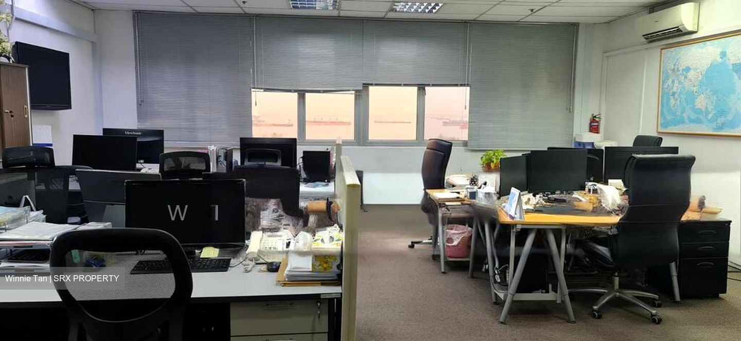 Parkway Centre (D15), Office #569565961